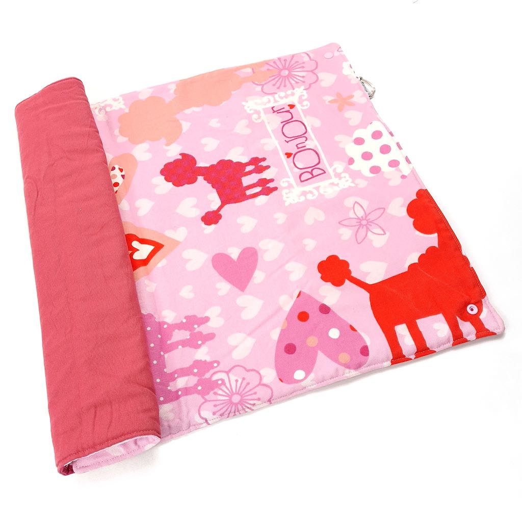 Coperta per cani in tessuto rosa con barboncini