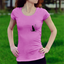 Mockup t-shirt donna girocollo con stampa cane e gatto
